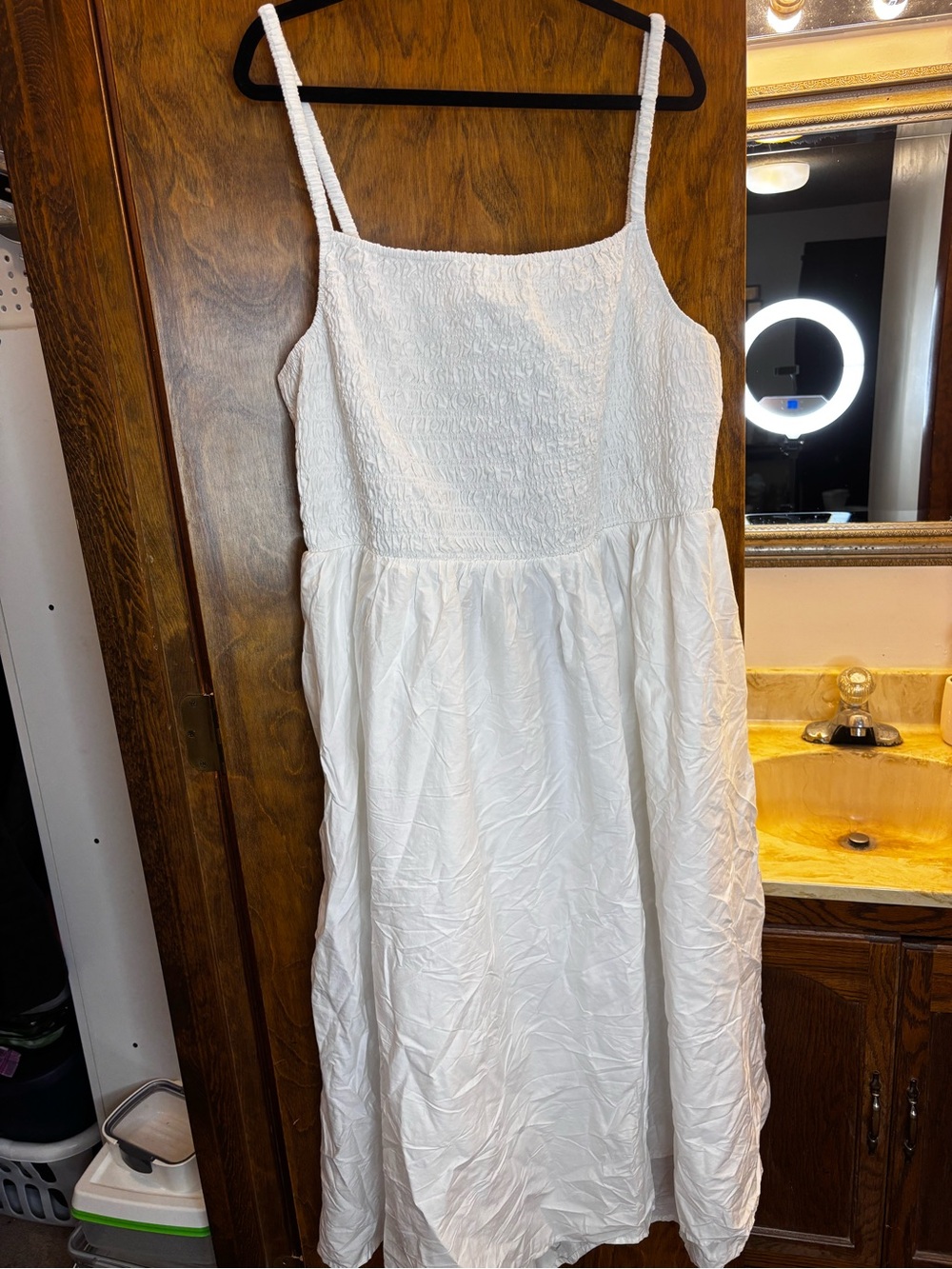 Brand New Old Navy White spaghetti strap maxi dress with back cutout